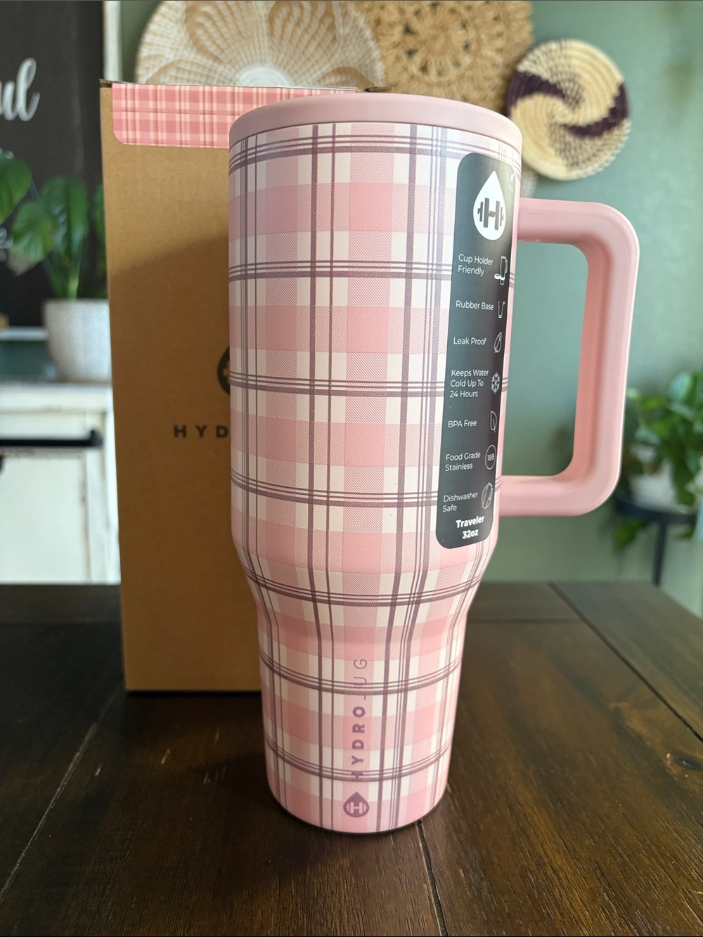 Hydrojug TRAVELER (32OZ) in PILLOW TALK PLAID! New!